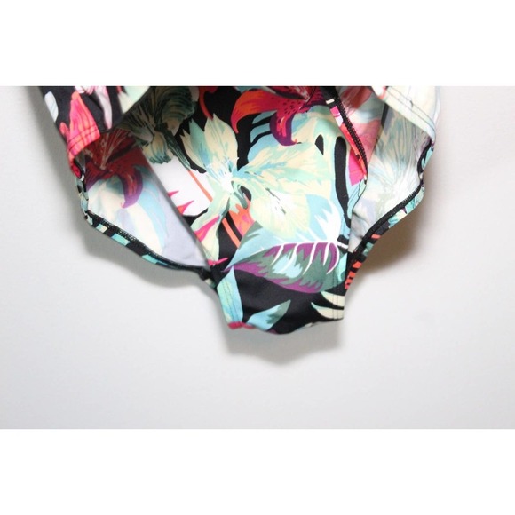 Swim 365 Tropical Floral Sarong Front One Piece Swimsuit Plus Size 24 H14334 - Picture 5 of 11